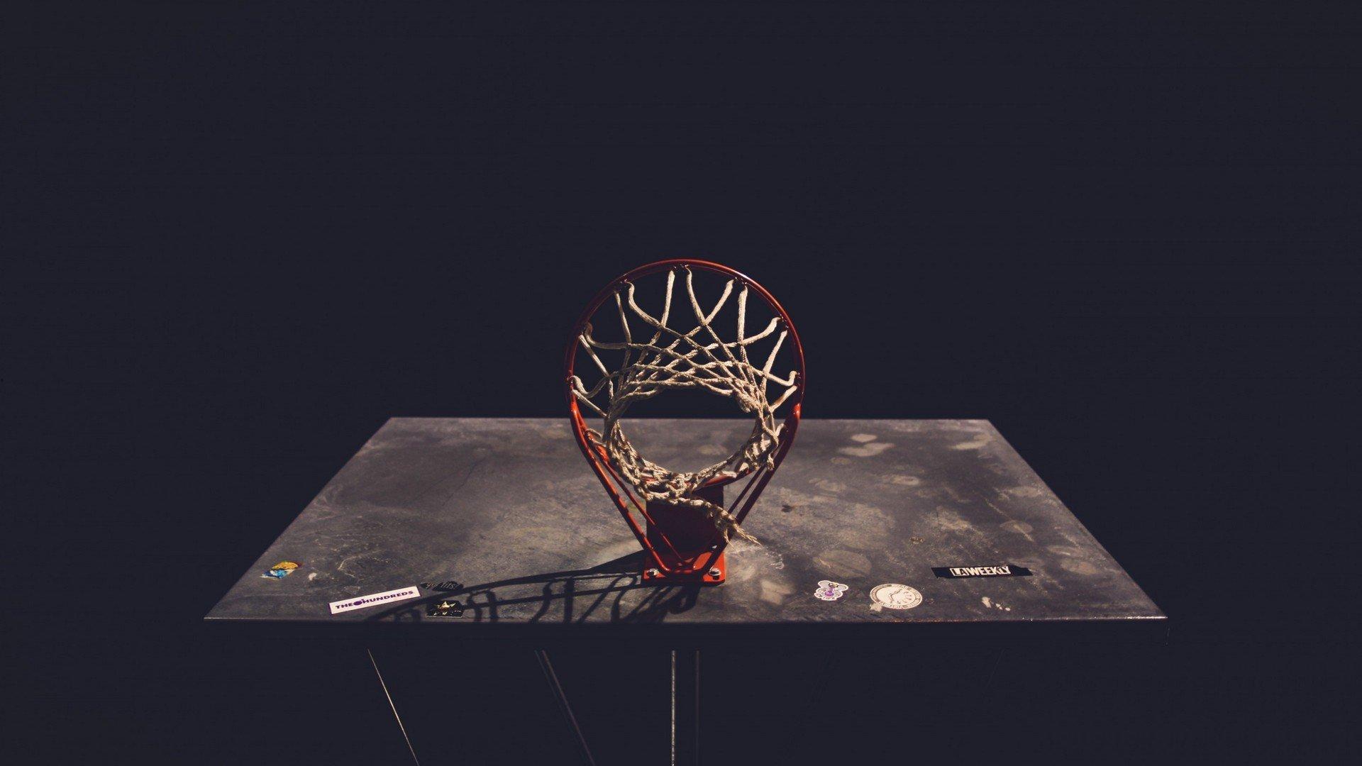 梅西第八次捧起金球奖 阿根廷巨星再创足坛历史